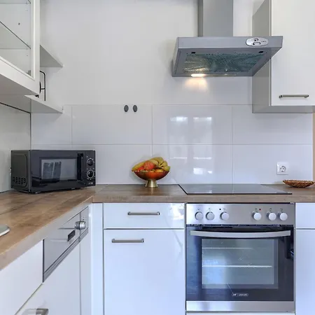 Milankovic-2 By Interhome Vrsar